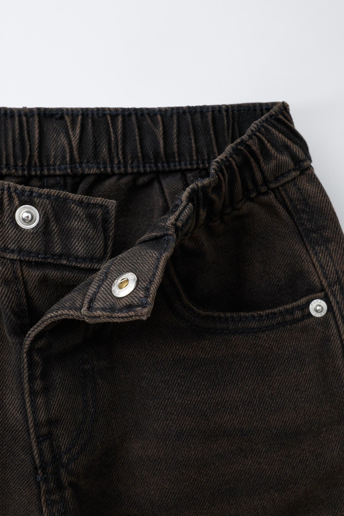 Jeans barrel overdye marron