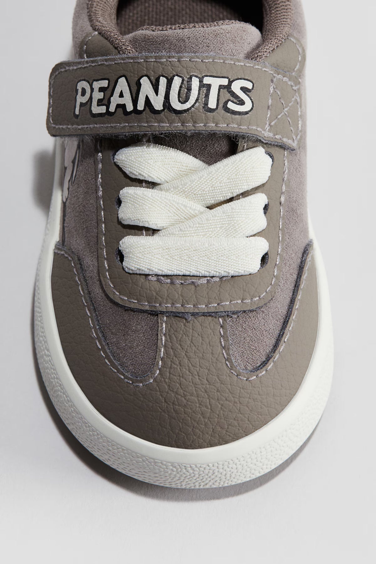 Zapato snoopy