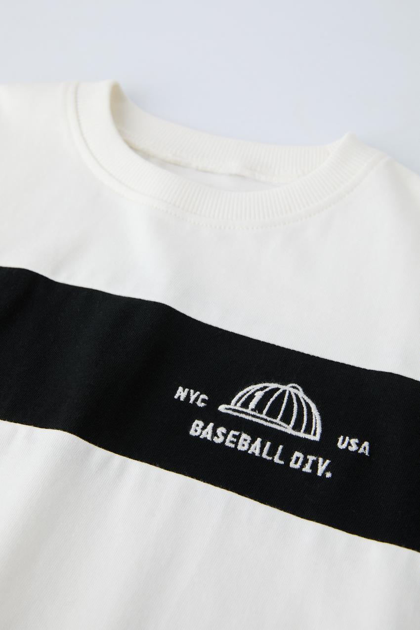 Polera texto bordado