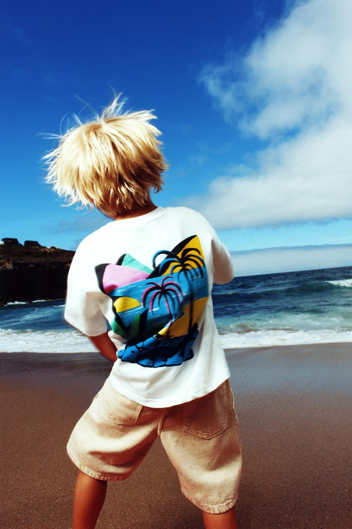 Polera estampado palmeras
