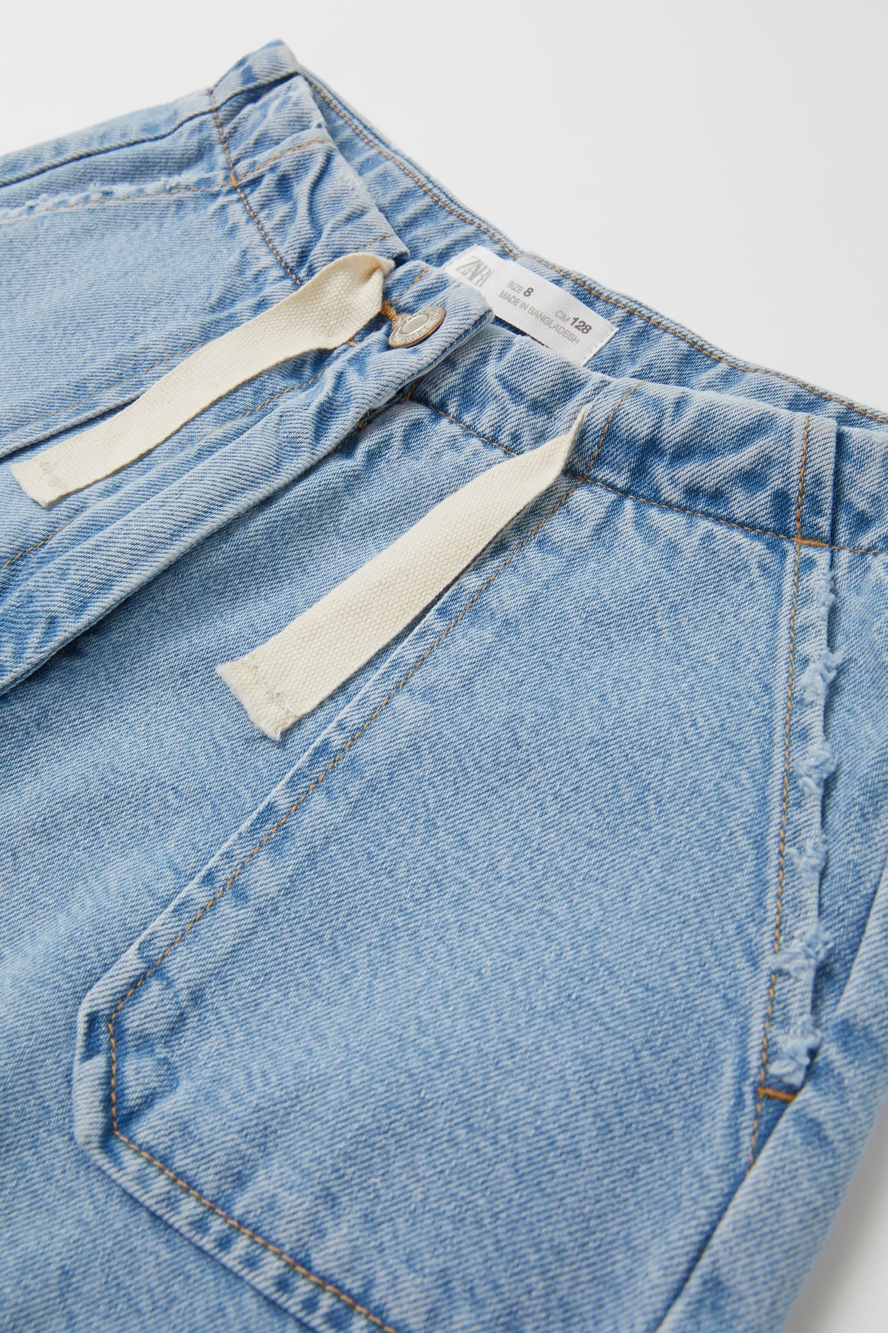 Short jean con cordones