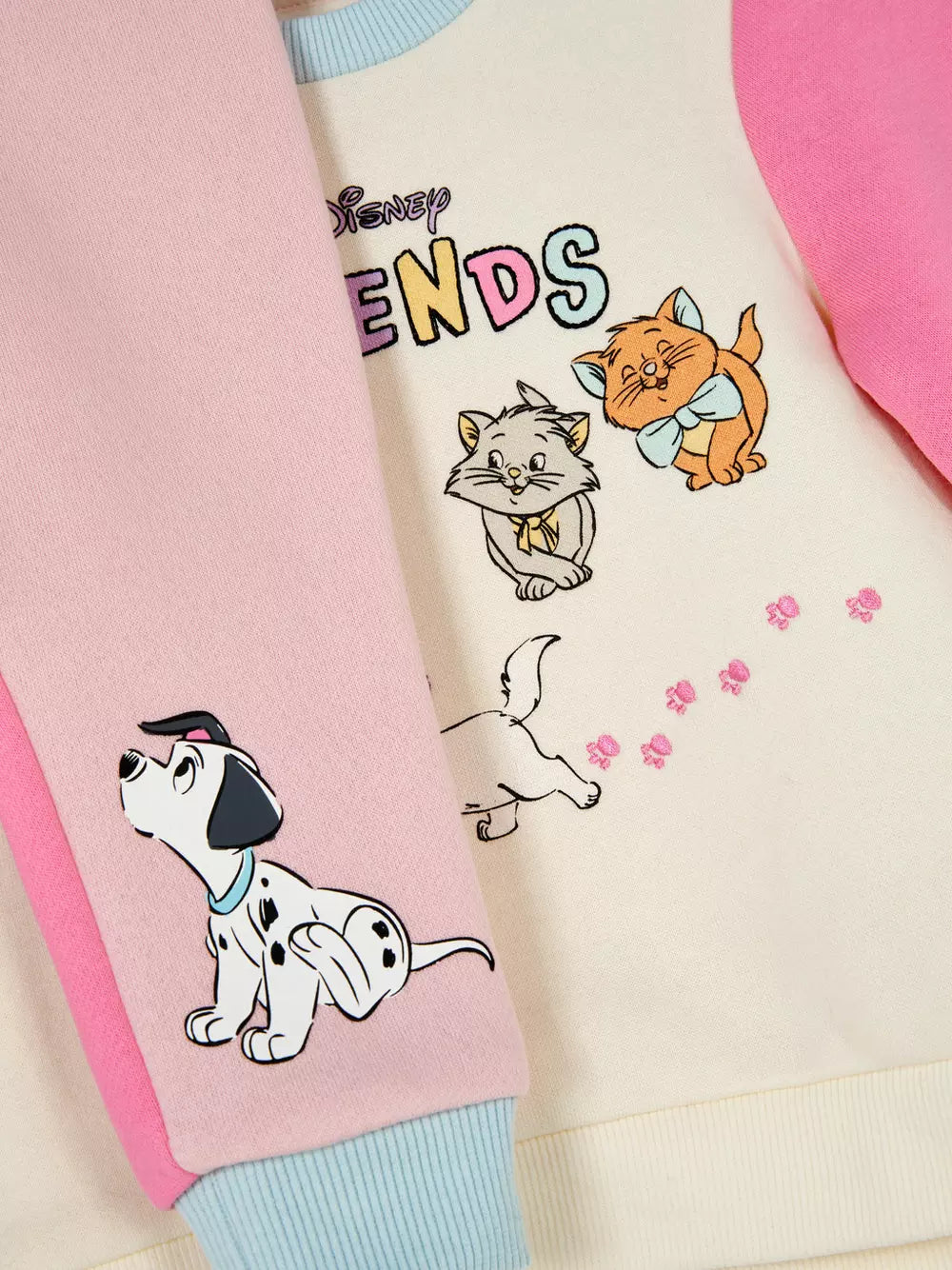 Conjunto invierno disney friends