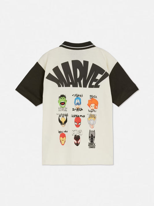 Polera con cuello spiderman