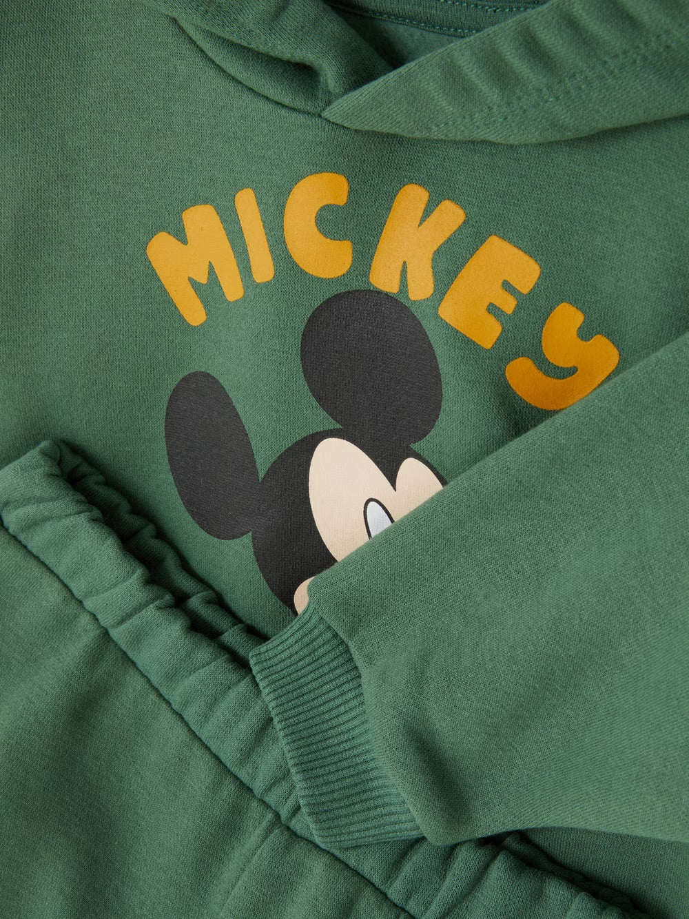 Conjunto invierno mickey mouse