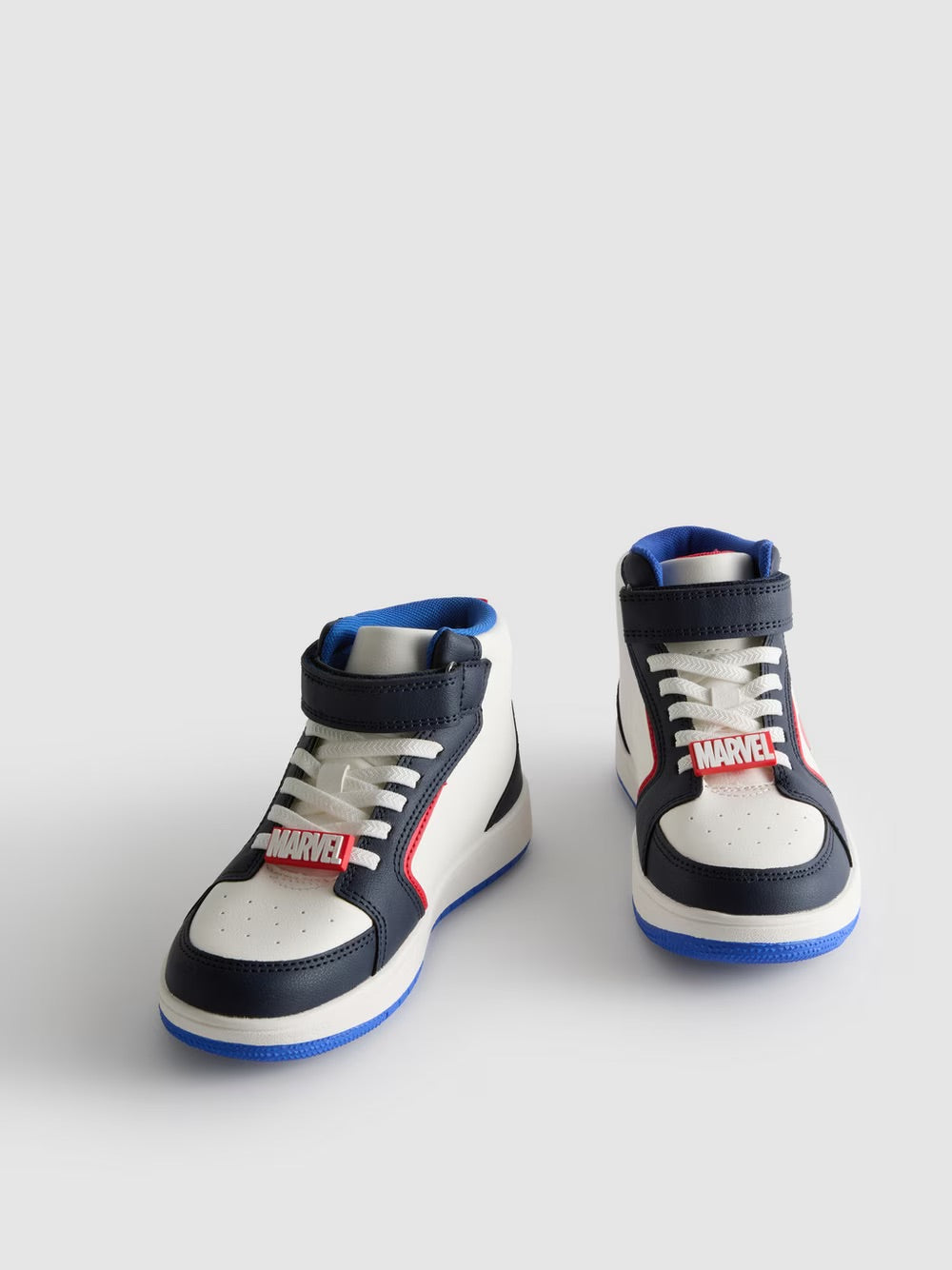 Zapatos mid marvel