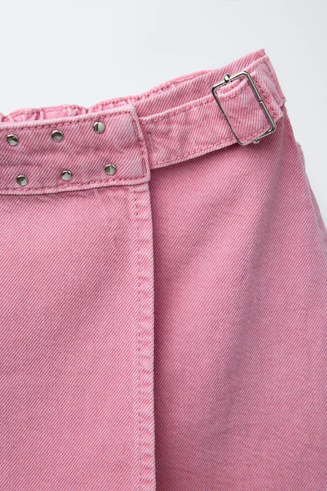 FALDA SARGA TACHAS