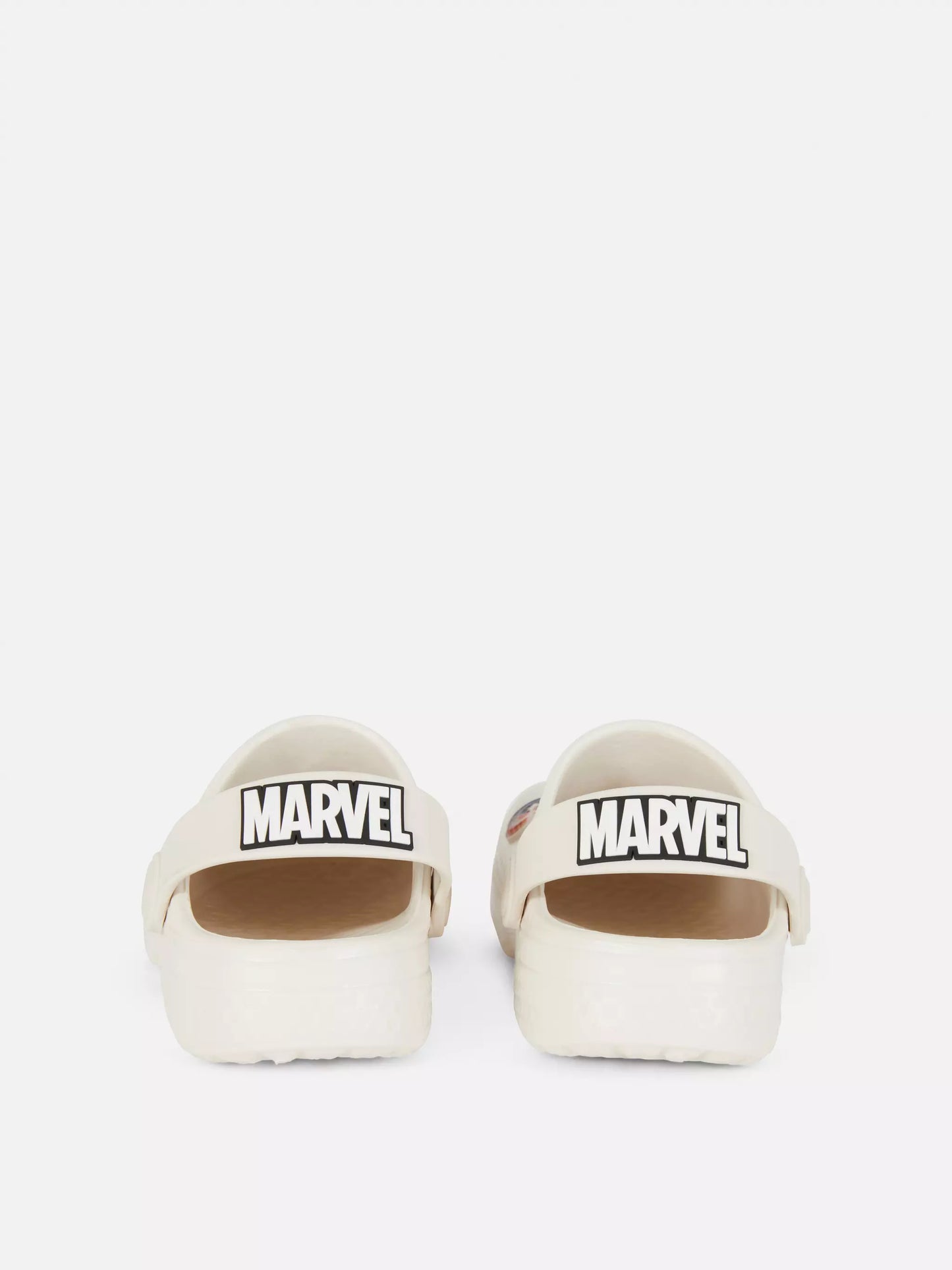 Zuecos marvel