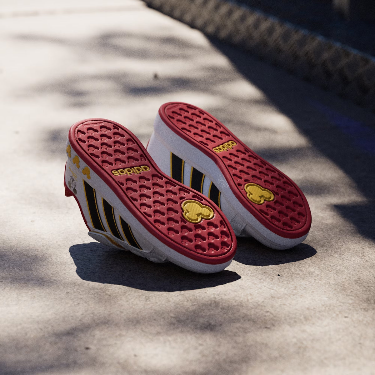 Zapato mickey mouse