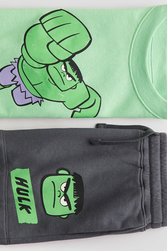 Conjunto hulk en sudadera