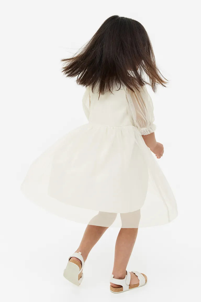 Vestido de tul con detalles