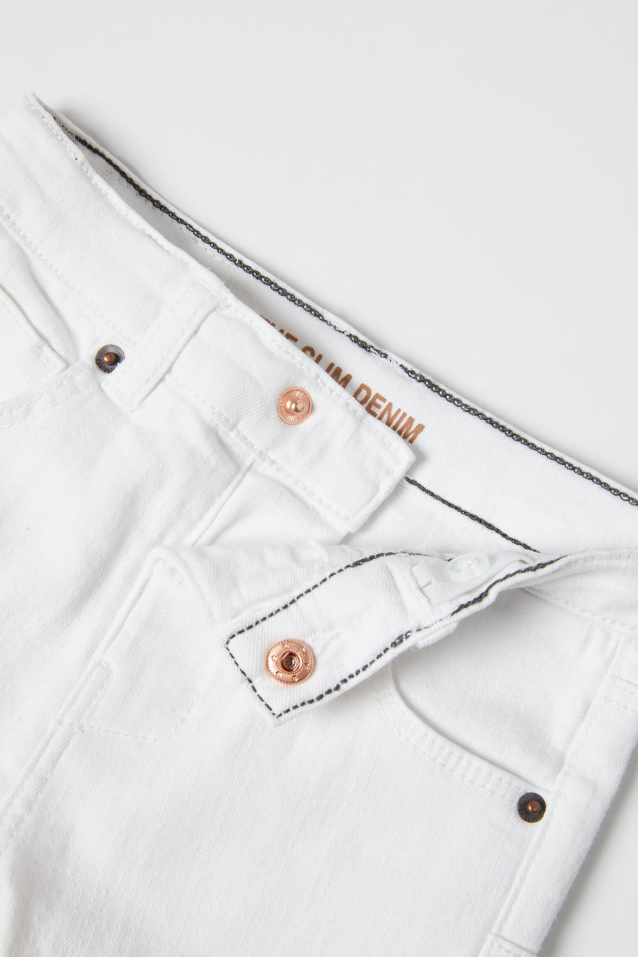 Jean slim fit blanco