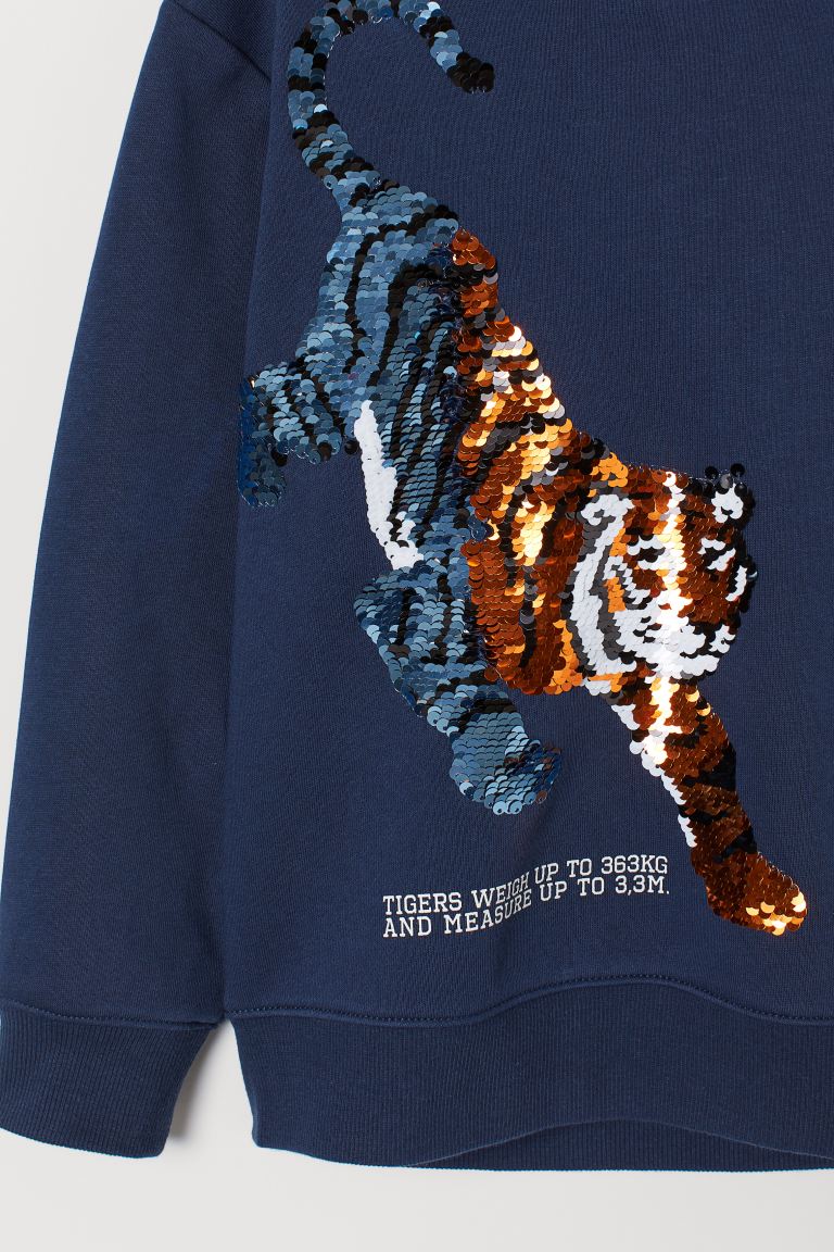 Sudadera diseño de lentejuelas