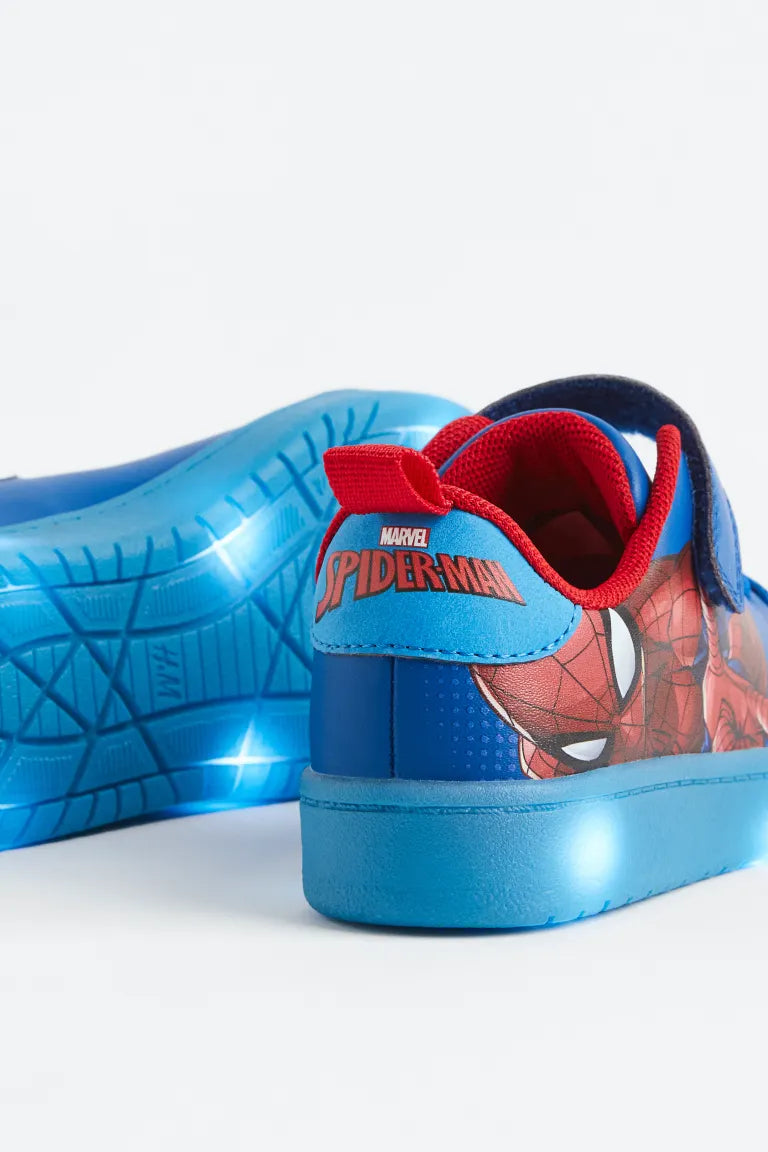 Zapato de spiderman con luces
