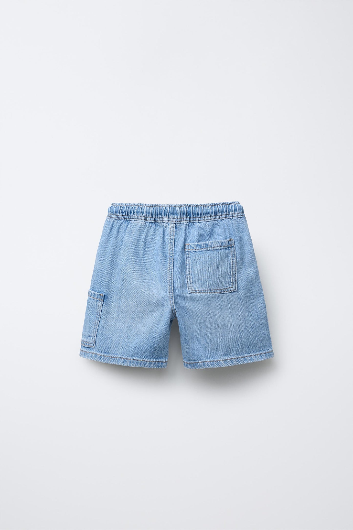Short jean bolsillo delantero