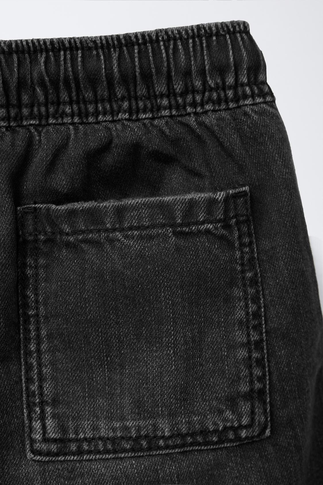 Short jean con bolsillo delantero