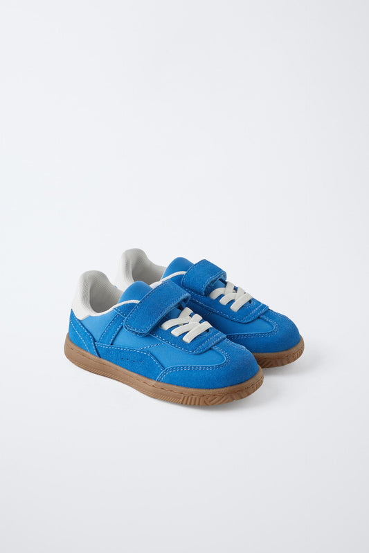 zapato azul retro