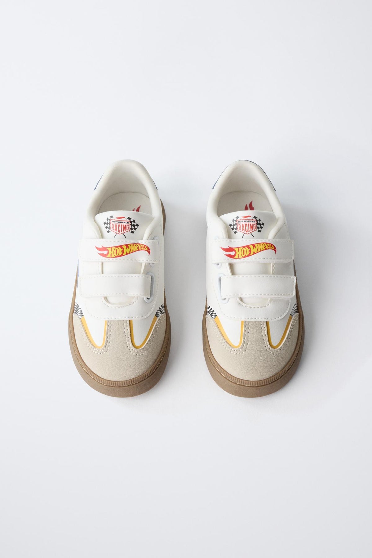 Zapatos hotwheels