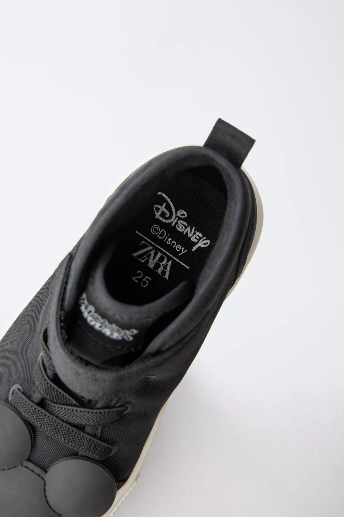 BOTÍN DEPORTIVO MICKEY MOUSE © DISNEY