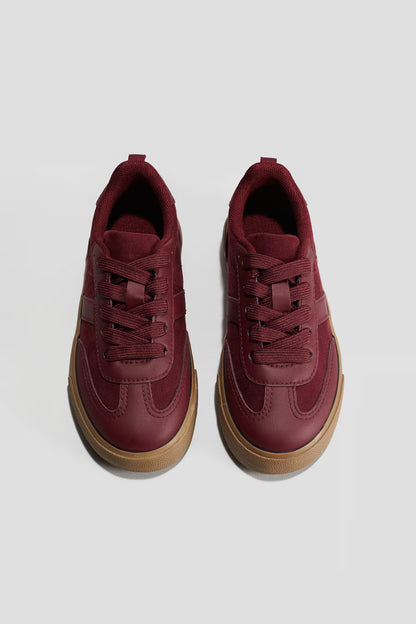 Zapato color vino