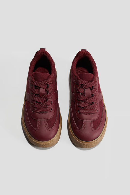 Zapato color vino