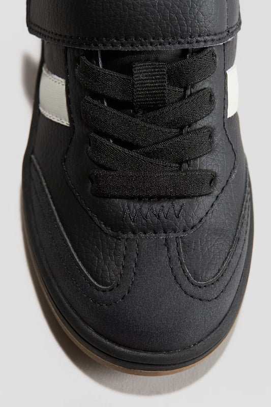 Zapato color block negro