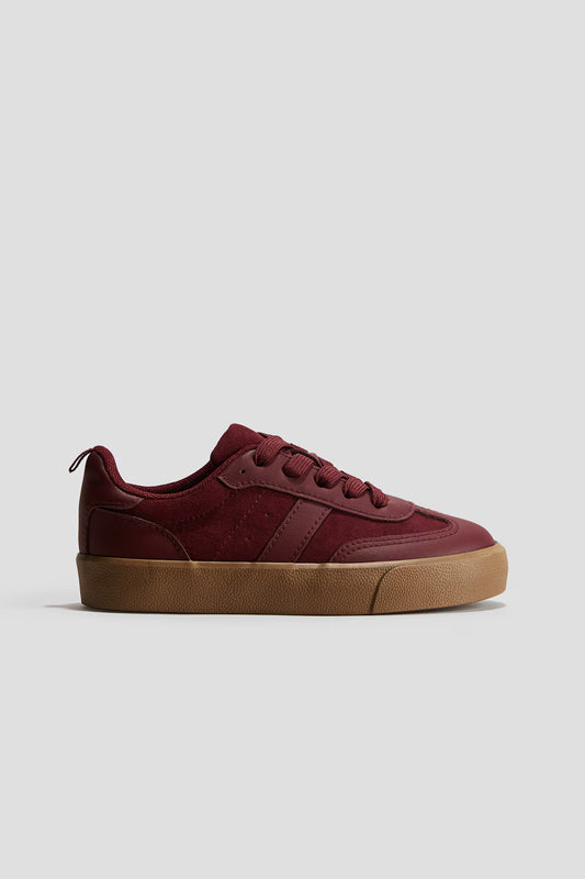 Zapato color vino