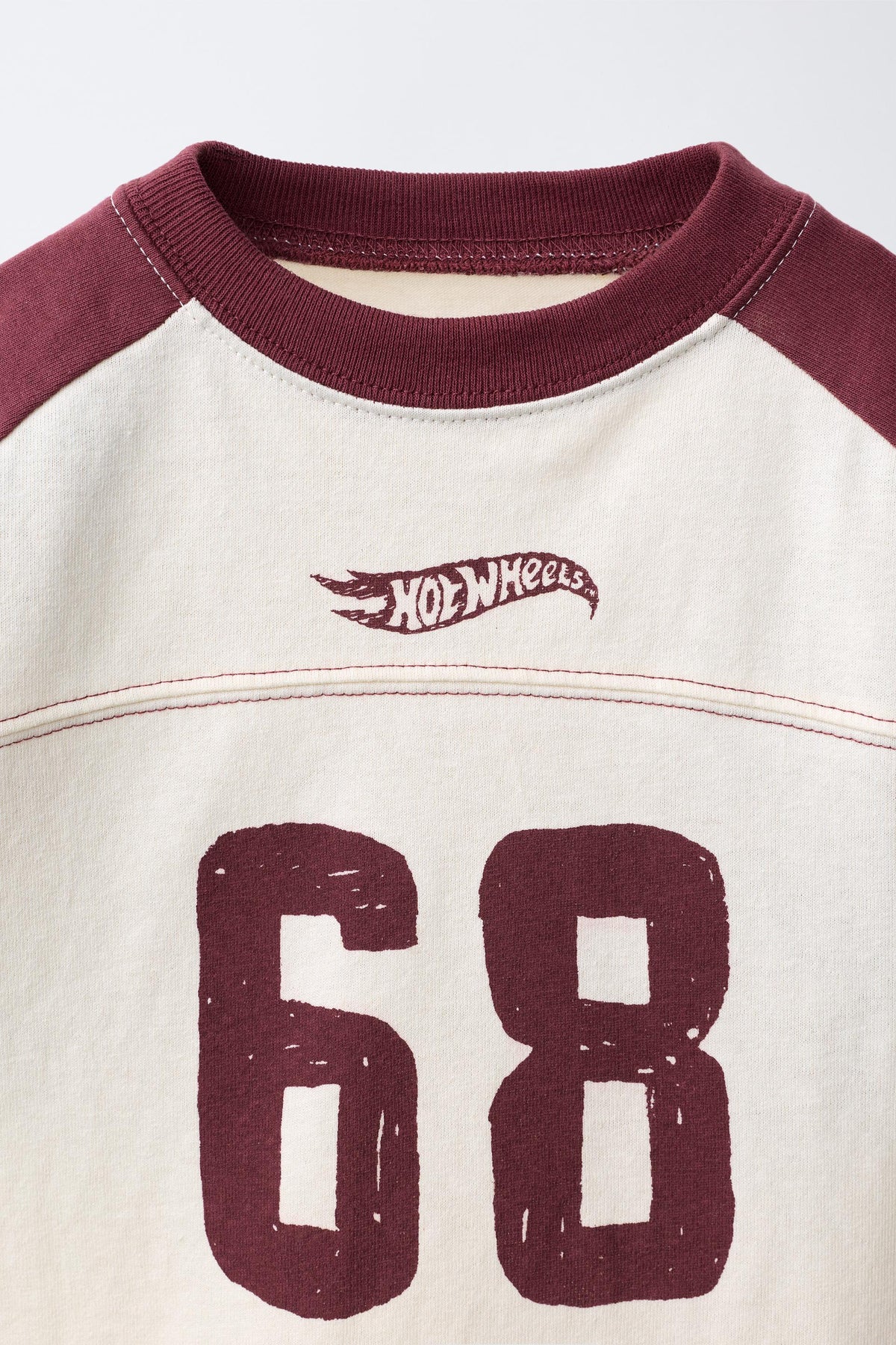 Polera HOT WHEELS MATTEL ©