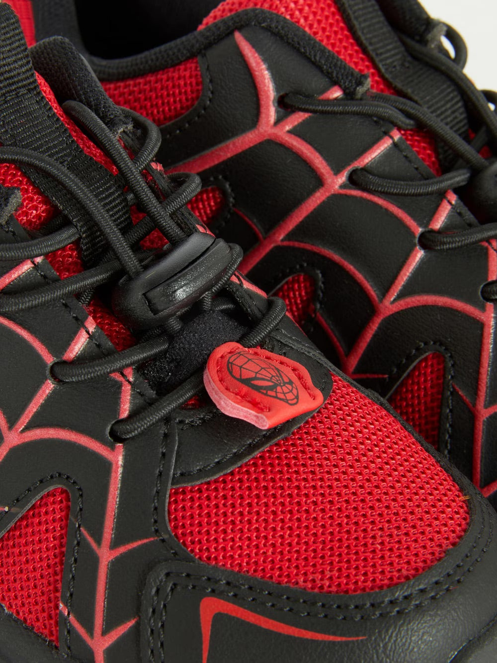 Zapatos spiderman con luces