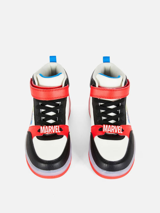 Zapatos marvel con luces