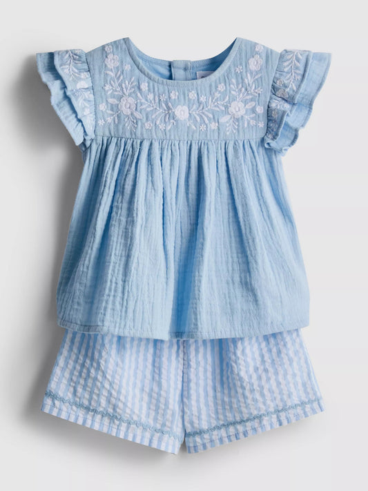 Conjunto blusa y short
