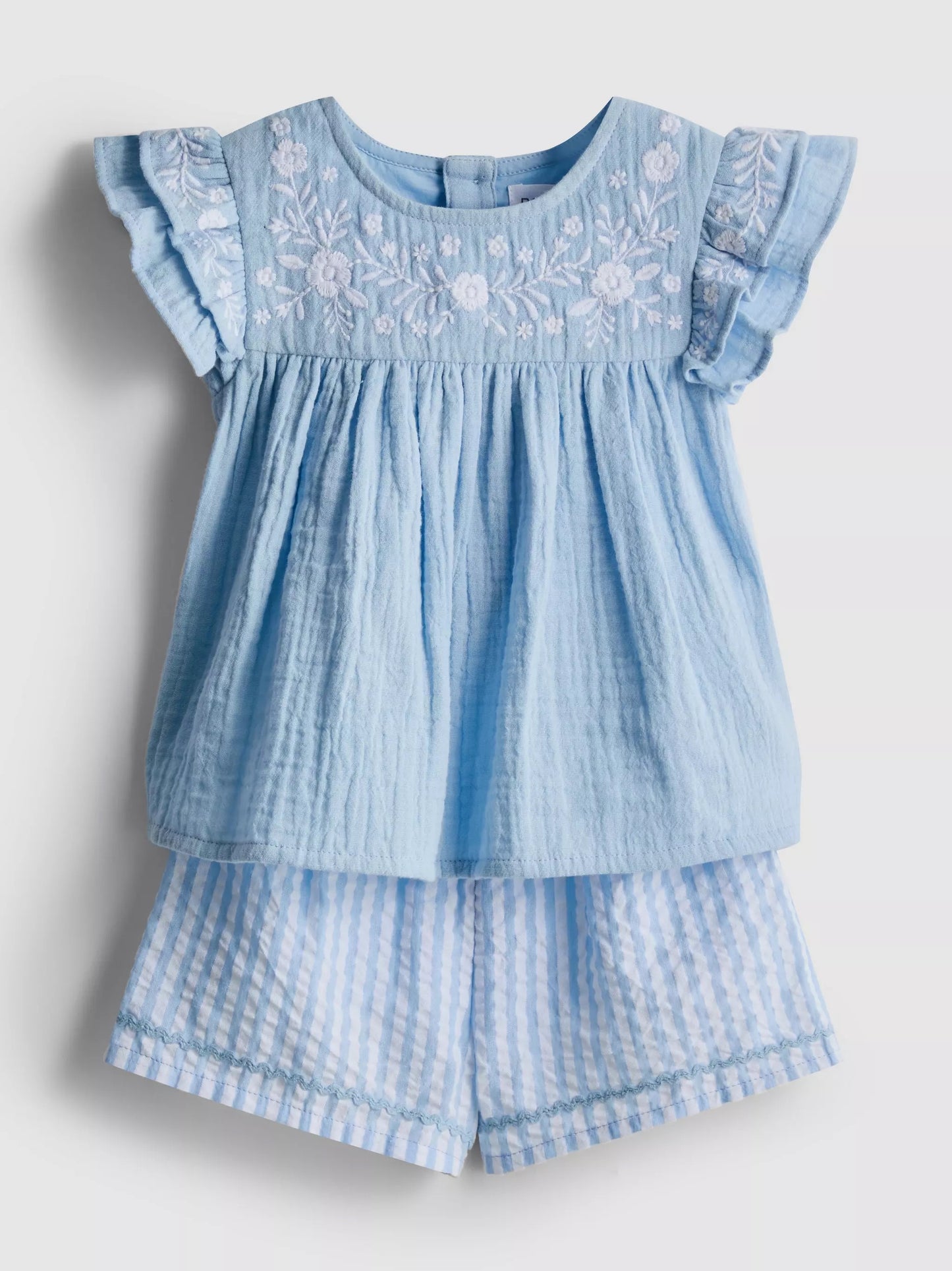 Conjunto blusa y short
