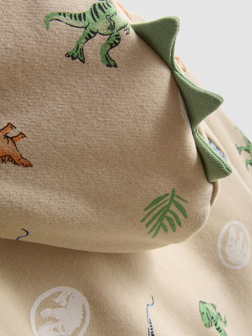 conjunto invierno jurassic world