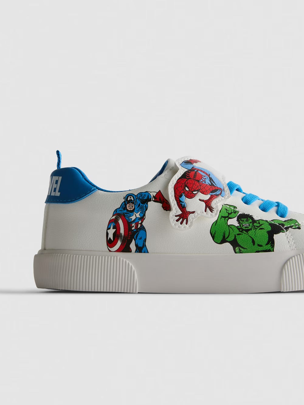 zapato marvel