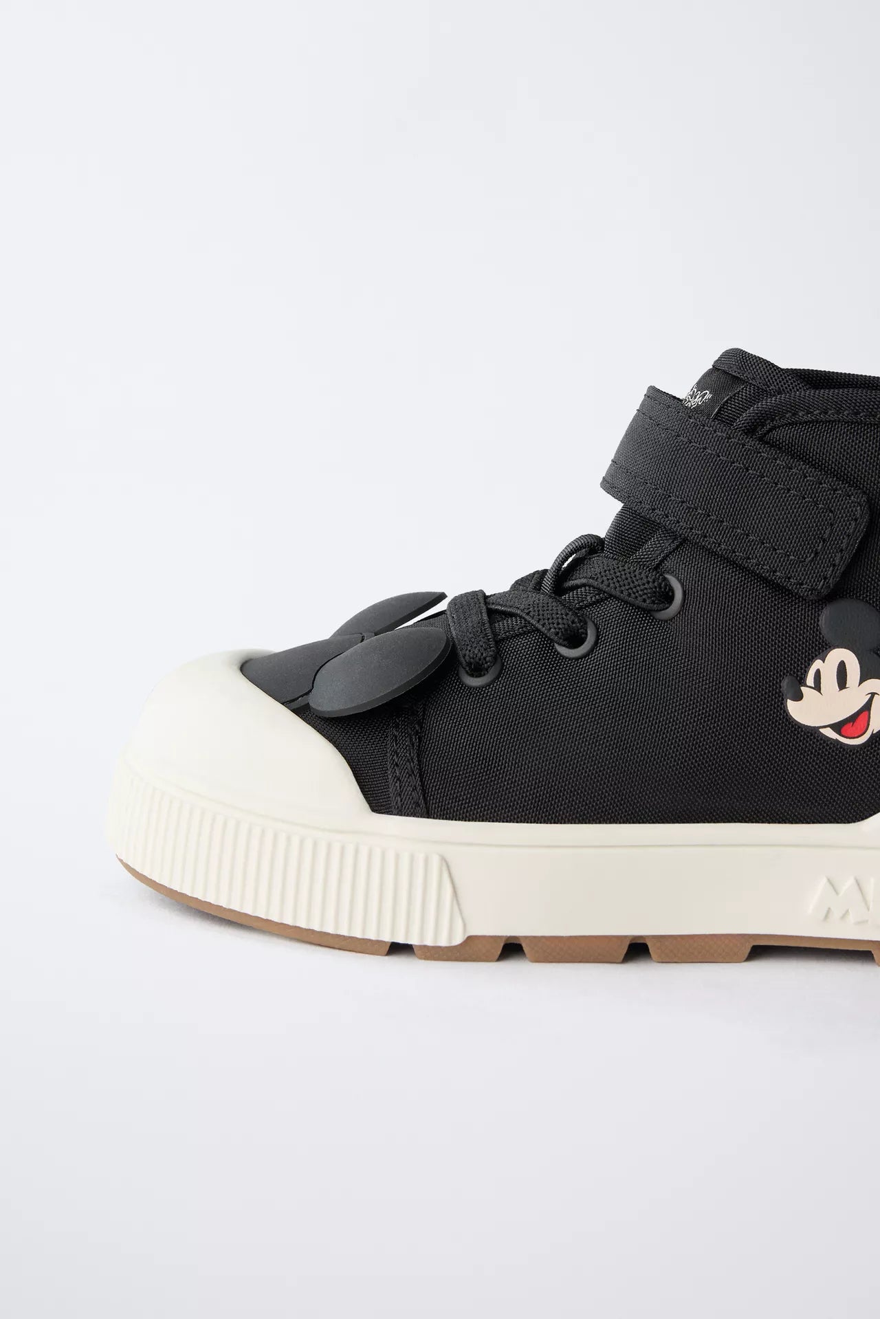 BOTÍN DEPORTIVO MICKEY MOUSE © DISNEY