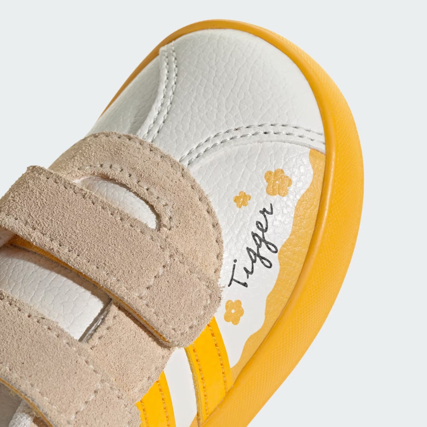 Zapato VL court winnie the pooh