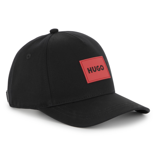 Gorra negra con logo Hugo