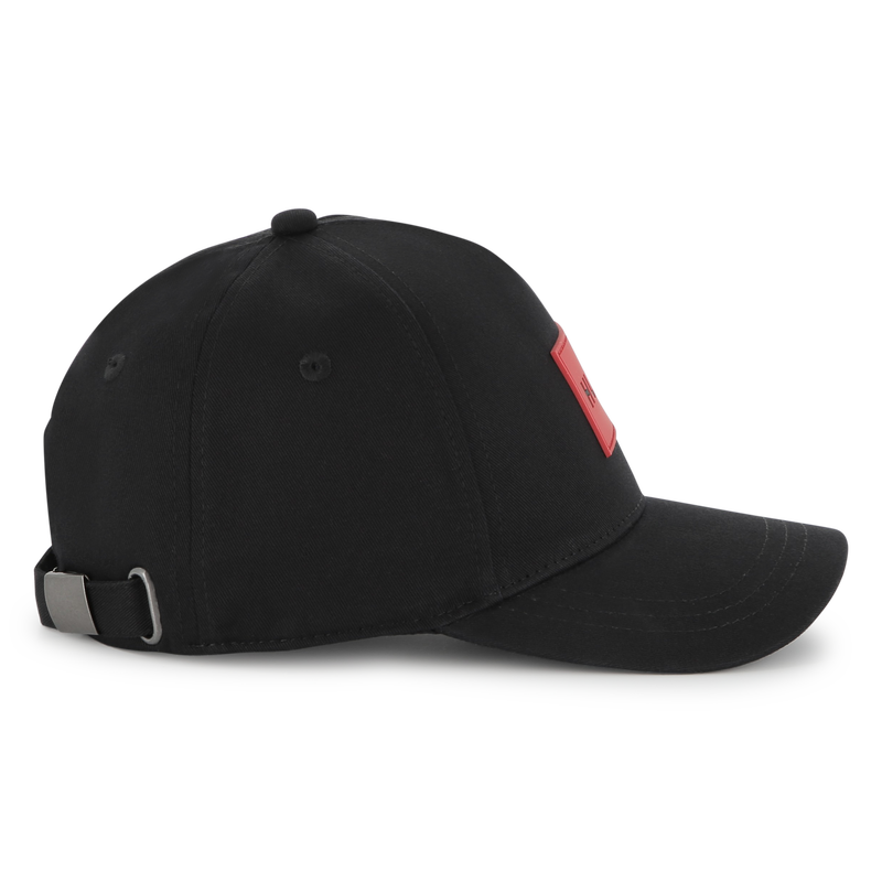 Gorra negra con logo Hugo