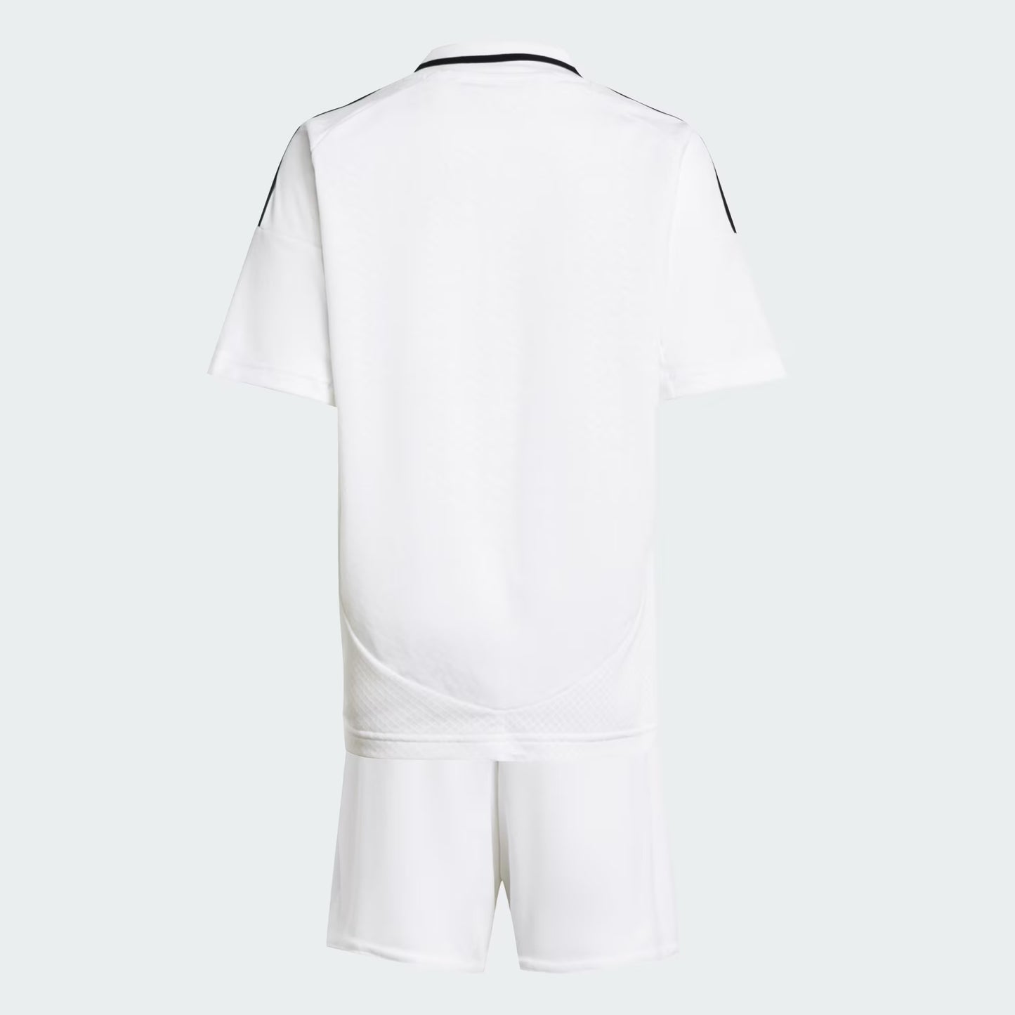 Conjunto primera equipacion real madrid