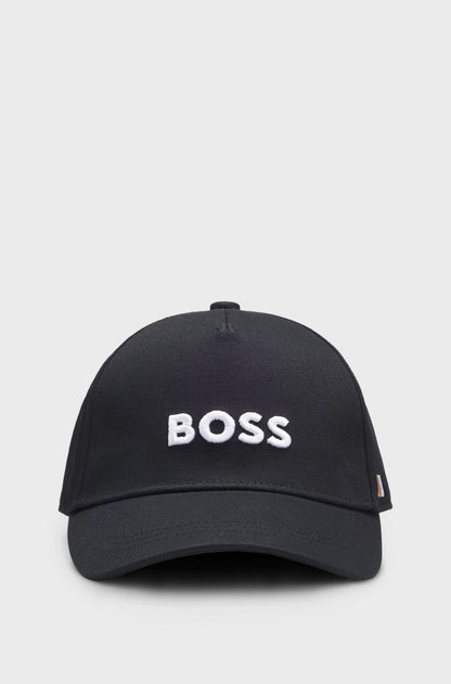 Gorra con logo bordado