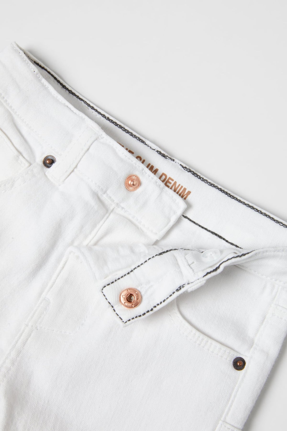 Jean slim fit blanco